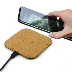 อุปกรณ์ที่ชาร์จแบบไร้สายวัสดุไม้ก๊อกเป็นมิตรต่อสิ่งแวดล้อมอุปกรณ์อิเล็กทรอนิกส์ใหม่ - Product Image 4