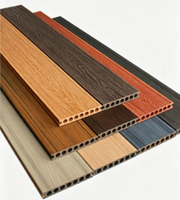 Outdoor Korrosionsbeständige Wasserdichte Rutschfeste Feuerhemmende Holz-Kunststoff-Bodenbeläge mit Löchern für Terrassen WPC-Decking Gehweg Neu