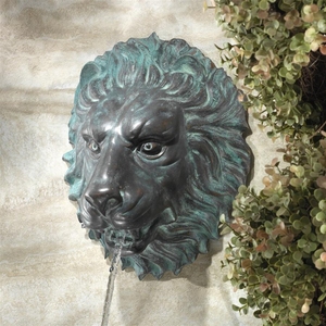 Vente en gros de <span class=keywords><strong>plaque</strong></span> italienne tête de lion rugissante en bronze doré pour la décoration murale - Product Image 3