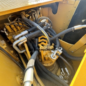 รถขุดไฮดรอลิกแบบตีนตะขาบ Caterpillar CAT320D2L มือสอง ขนาด 20 ตัน ยอดขายดีและทนทานสำหรับโครงการก่อสร้าง - Product Image 2