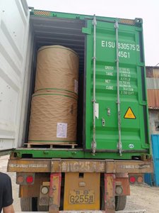 95 GSM kraft giấy Jumbo CuộN Chất lượng cao làm mát không khí Pads nguyên liệu Trinh Nữ gỗ bột giấy kraft giấy cuộn - Product Image 5