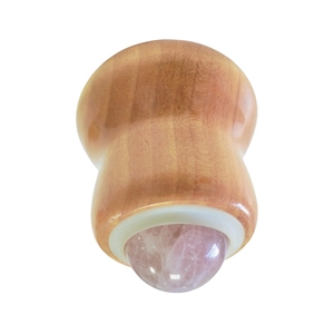 Outils de beauté pour les soins de la peau OEM, bouteille roll-on ergonomique en bois en forme de gourde, masseur à bille en jade pour le soin du visage - Product Image 2