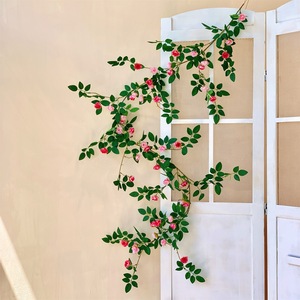 Guirlande de roses artificielles Qingyu Chronicle, feuilles roses et vertes, pour décoration murale, plafond, cour, 180 cm - Product Image 2