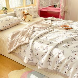 Couverture de sieste de midi en polyester respirant avec motif de dessin animé - Product Image 1