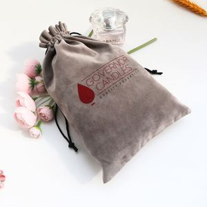 Sac à cordon rectangulaire pliable en velours gris pour emballage de bijoux personnalisés avec logo, faible MOQ, vente en gros - Product Image 3