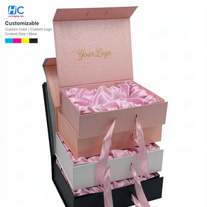 Caja Rígida Magnética Plegable de Lujo en Negro Mate Personalizada para Extensiones de Cabello Humano Virgen y Pelucas de Encaje HD con Forro de Seda - Product Image 1