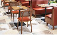 Ensemble de table et de chaises en rotin de designer d'Asie du Sud-Est pour la restauration, les salons de thé, les restaurants de desserts et de café