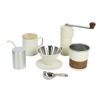 Kit de préparation de café filtre manuel de voyage en gros pour usine, ensemble d'outils de barista tout-en-un avec moulin à café manuel, vente au détail