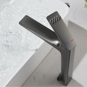 Grifo monomando de latón para lavabo de baño con válvula cerámica y montaje en encimera - Product Image 3