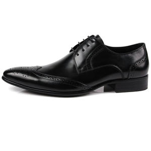 Mocassins en cuir de vachette souple avec détails perforés, design léger, respirants, avec soutien de la voûte plantaire et semelle extérieure en caoutchouc imperméable - Product Image 4