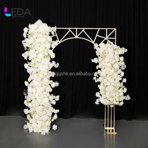 Arco de Metal Dorado Brillante Moderno LEDA para Bodas, Soporte de Fondo con Diseño Desmontable, Tamaño Personalizado para Decoración de Bodas y Eventos - Product Image 6