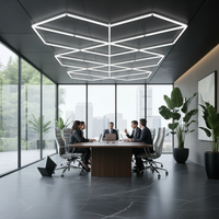 Éclairage de bureau géométrique haut de gamme pour centre de vente, moderne, 6500K, 120lm/W, en PC, dimmable, assemblage DIY OEM/ODM pour concessionnaires automobiles