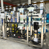 Sistema de Filtro de Agua por Ósmosis Inversa (RO) con Membrana UV, 5000 L/Hora, 97% de Desalinización, Filtración de una Sola Etapa, 1 Año de Garantía para Presión