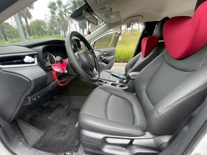 Toyota Corolla 1.2 Pioneer Edition <span class=keywords><strong>2023</strong></span> d'occasion, style classique, intemporelle, économique et économe en carburant, affichage de la pression des pneus - Product Image 5