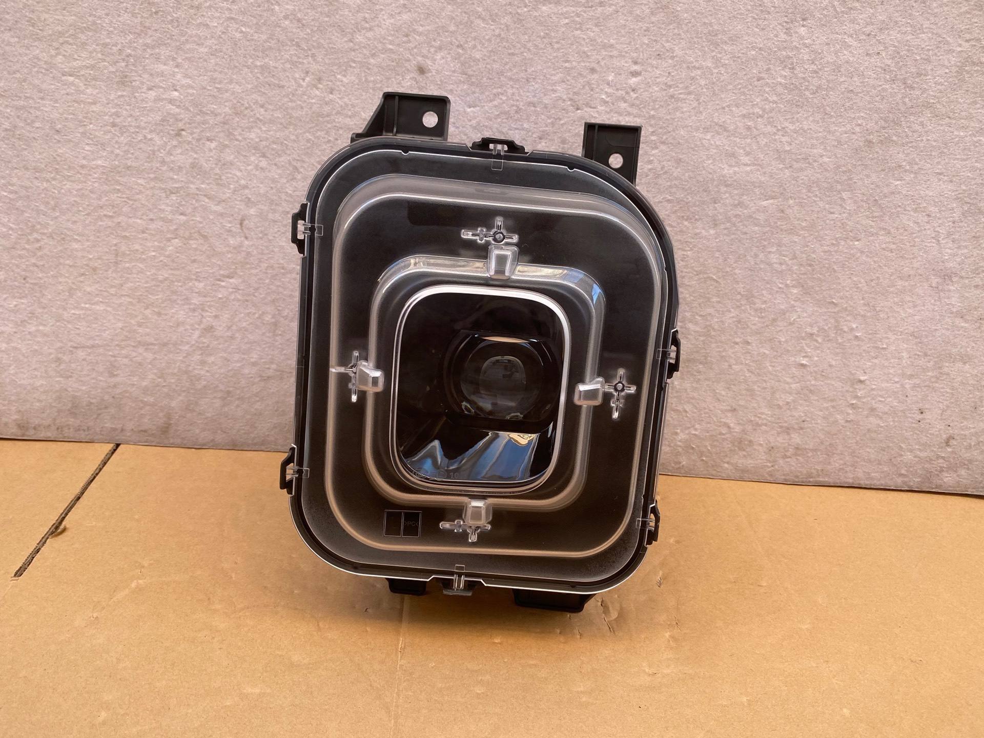 สีขาวอบอุ่น