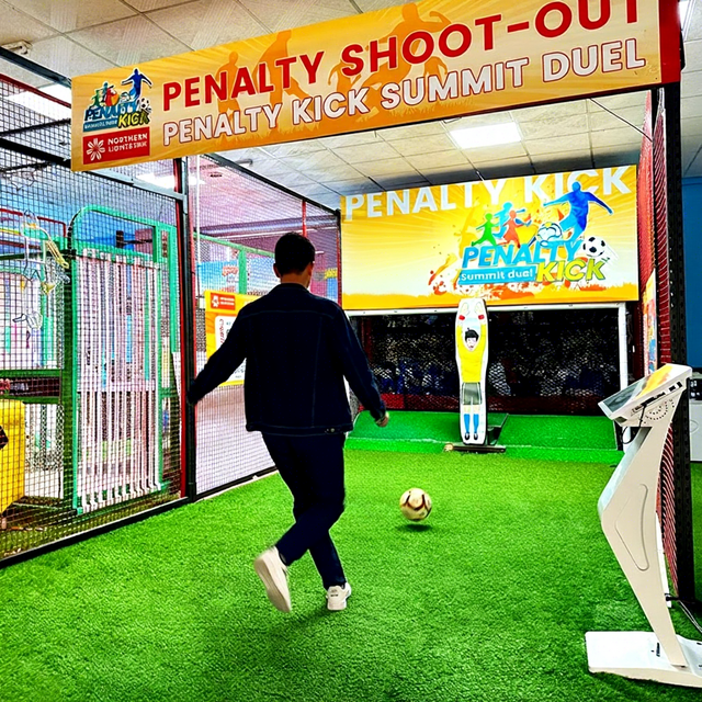 Intelligent Robot Goalkeeper AR Football Training Penalties Indoor Home School Educational Sports Game