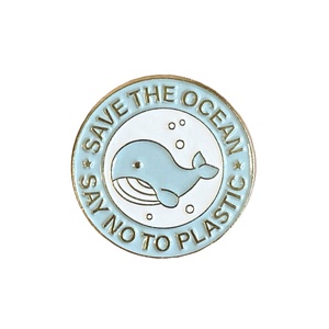 Spilli di smalto all'ingrosso argento carino organismo marino balena di squalo proteggere l'oceano distintivo di metallo perno di smalto morbido personalizzato non minimo - Product Image 4