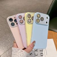 Coque en silicone liquide avec grande fenêtre de protection de l'appareil photo pour iPhone 17 16 15