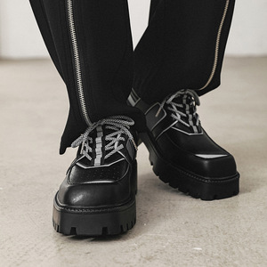 รองเท้าสไตล์ไซเบอร์พังก์เทคแวร์รุ่นใหม่ปี 2025 รองเท้าพื้นหนาสะท้อนแสง รองเท้าหัวเหลี่ยม รองเท้าหนังทันสมัย - Product Image 2