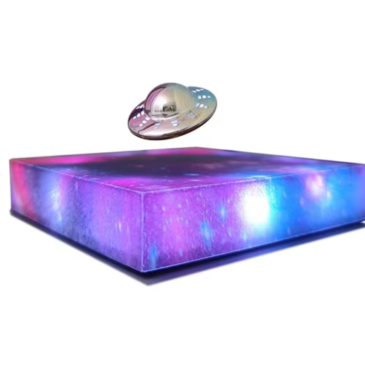 UFO in levitazione