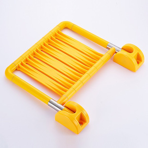 Chaise de douche pour personnes âgées et handicapées, tabouret de salle de bain antidérapant avec structure en acier inoxydable, capacité de 150 kg, jaune et blanc - Product Image 3