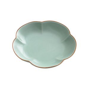Plato de cerámica estilo chino con forma de flor, color sólido, para servir aperitivos en fiestas. - Product Image 5