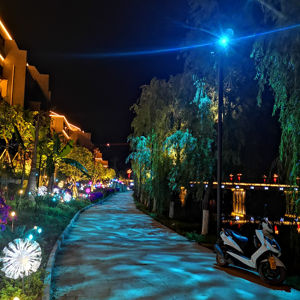 Luces LED para Escenario, Proyector con Zoom Resistente al Agua para Exteriores, Luz Gobo de 300W 400W para Fiestas, Bares, Clubes y Eventos - Product Image 3