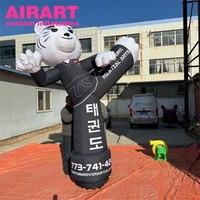 Mascotte gonflable Taekwondo Tigre sur mesure, Décoration gonflable publicitaire personnalisée pour arts martiaux et promotions de gymnase