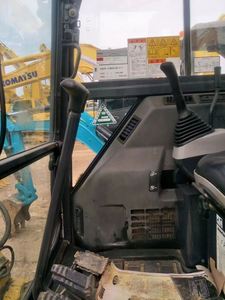 Offre Spéciale : Mini-Excavatrice Industrielle d'Occasion Komatsu PC35 de 3,5 Tonnes à Vendre – Matériel de Chine - Product Image 6