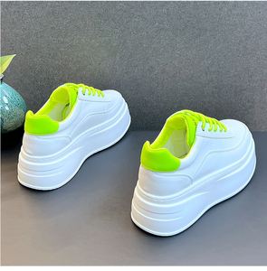 Chaussures de sport tendance rétro à bout en acier pour hommes, nouvelle collection 2025, plateforme blanche rehaussante, chaussures de loisirs d'extérieur – Vente Flash - Product Image 5