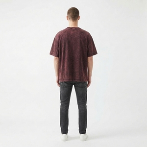 เสื้อยืดคอกลมแขนสั้นทรงปกติ ระบายอากาศได้ดี ผ้าฝ้าย 100% สำหรับผู้ชาย สั่งทำได้ ล้างสีด้วยกรด ตัดขอบด้วยเทคนิค Screen Print ขายส่งจำนวนมาก - Product Image 3