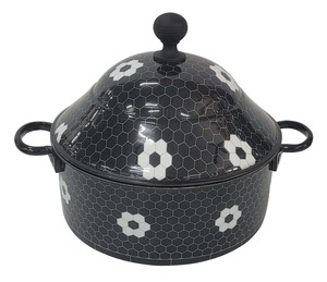 Convenient Stainless Steel Hot <b>Pot</b> With Secure Fitting Lid For Safe Food Handling Kitchen Storage And Table Presentation - Product Image 5