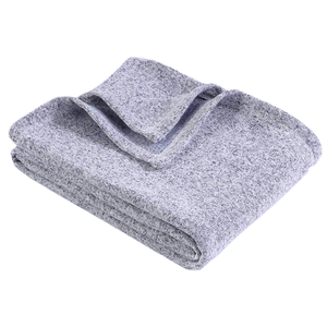 Manta de Felpa Tejida de Poliéster 100% Gris de 50x60 Pulgadas, Personalizada con Impresión Qualisub 2022, Ecológica, para las Cuatro Estaciones - Product Image 1