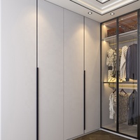 Vitrine moderne en métal rouge vin pour salon, chambre, hôtel, salle de bain, avec dimensions personnalisées et verre trempé