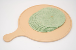 Tortilla de Verduras Deliciosa Hecha a Mano al por Mayor en Forma Semiterminada para Uso en Cafeterías - Product Image 6