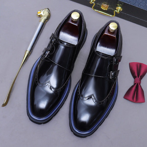 Mocasines con correa de cuero para negocios, formales e informales, zapatos de cuero con acabado brillante - zapatos de boda para hombre, hechos de cuero vacuno - Product Image 1