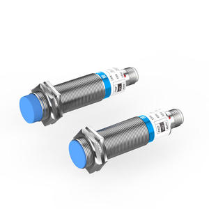 เซ็นเซอร์วัดระยะใกล้ Dia 18 แบบเสียบปลั๊ก ซีรีส์ IP67 DC 10-30V 3 สาย PNP คอนเนคเตอร์ตรวจจับแบบมัลติคอนโทรล เซ็นเซอร์วัดระยะใกล้ - Product Image 1