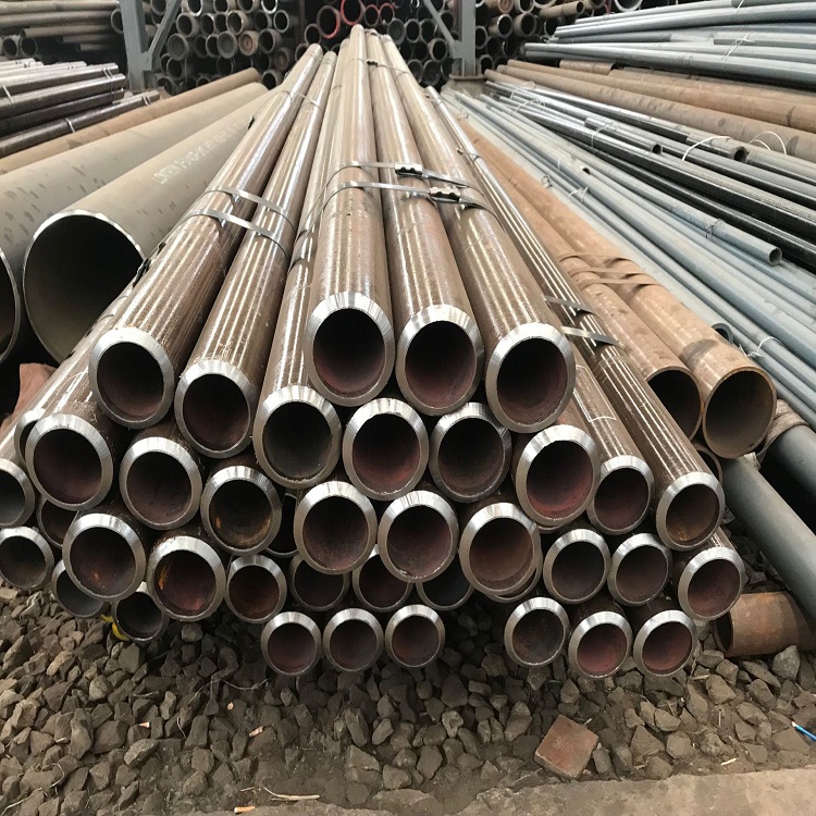 AISI 15CrMo Alloy Steel Pipe Hot Rolled Steel Pipe Seamless Carbon Steel Tube