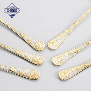 Set di 24 pezzi placcato <span class=keywords><strong>oro</strong></span> maniglia <span class=keywords><strong>posate</strong></span> con supporto in ferro lucido a specchio 201 <span class=keywords><strong>acciaio</strong></span> inossidabile cucchiaio forchetta per tornare a scuola - Product Image 5