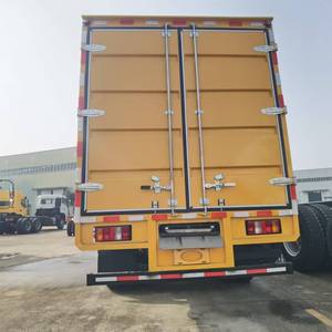 Camionnette HOWO 4,2 m jaune - <span class=keywords><strong>Véhicule</strong></span> de <span class=keywords><strong>transport</strong></span> de marchandises léger pour l'exportation mondiale - Product Image 4
