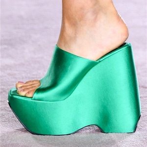 Sandales d'été confortables en soie à talon compensé et bout ouvert pour femme, grandes tailles 43 - Product Image 1