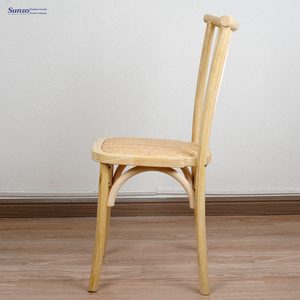 Sedia impilabile in legno Botanica Cross Back, stile rustico antico, per sala da pranzo, matrimoni, ristoranti, feste ed eventi all'aperto - Product Image 4