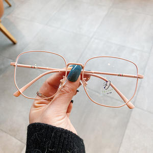 แว่นตาทรงสี่เหลี่ยมแบบเต็มกรอบ Unisex ป้องกันแสงสีฟ้า กรอบโลหะ รุ่น Q1-AQ20100 ผลิตที่ไถโจว เลนส์ AC - Product Image 3