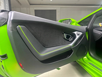 Personnalisez une mise à niveau intérieure toute neuve et remplacez les housses de siège haute performance, adaptées à tous les sièges des séries Lamborghini