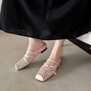 Sandales décontractées pour femmes en cuir véritable, avec boucle en plastique style nez de cochon, tissées, perforées et respirantes - Product Image 2