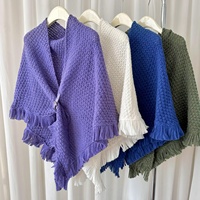 Châle Hijab Écharpe Triangulaire Grande Taille en Jacquard Rayé Style Coréen Automne Hiver avec Pompons et Boucle 100% Polyester Écologique Chaud