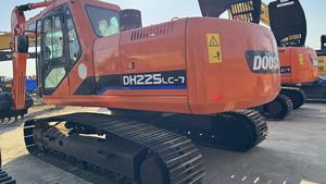 Excavatrice Doosan DH225LC-7 d'occasion, 22 tonnes, taille moyenne, avec moteur d'origine, pompe hydraulique et PLC en excellent état - Product Image 4