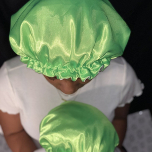 Bandeaux, bonnets et foulards en satin personnalisés avec logo GS Pink, accessoires pour cheveux en soie en gros pour un usage quotidien - Product Image 5