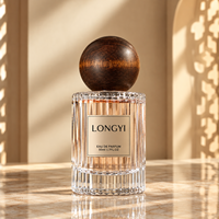 Parfum unisexe longue durée Musc Vanille Ambre Flacon en verre cannelé Bouchon sphérique en bois Parfum personnalisé OEM
