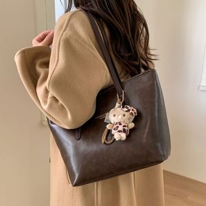 Zipper PU Leather Tote Bag <b>Women</b> <b>Large</b> Capacity Classic Shoulder <b>Handbag</b> with Charm Custom Wholesale - Product Image 4
